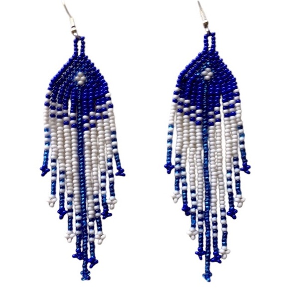 Navy blue and white - Picture 1 of 1